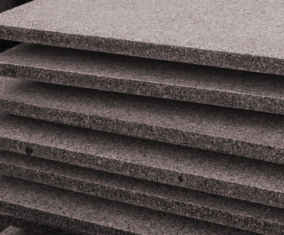 Slaby oraz Płyty kamienne